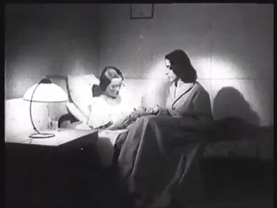 18 വർഷം പഴക്കമുള്ള ചാരിറ്റി ബാംഗ്സ്