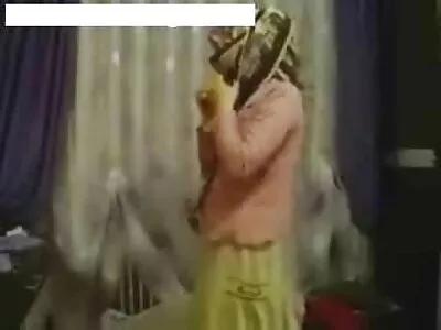 വിസ്പറിംഗ് ഐ വീഡിയോ എനിക്ക് തരൂ (ജൂലിയ ആൻ, ലിസ ആൻ)