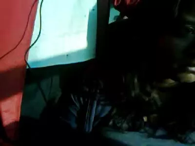 ബ്രാണ്ടി ബേ ഒരു ക്രീംപിക്കായി യാചിക്കുന്നു