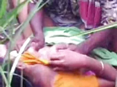 ഫക്ക് യുവർ നീഡിൽ, ഫക്ക് മൈ നീഡിൽ വീഡിയോ (ഏപ്രിൽ ഒനീൽ)